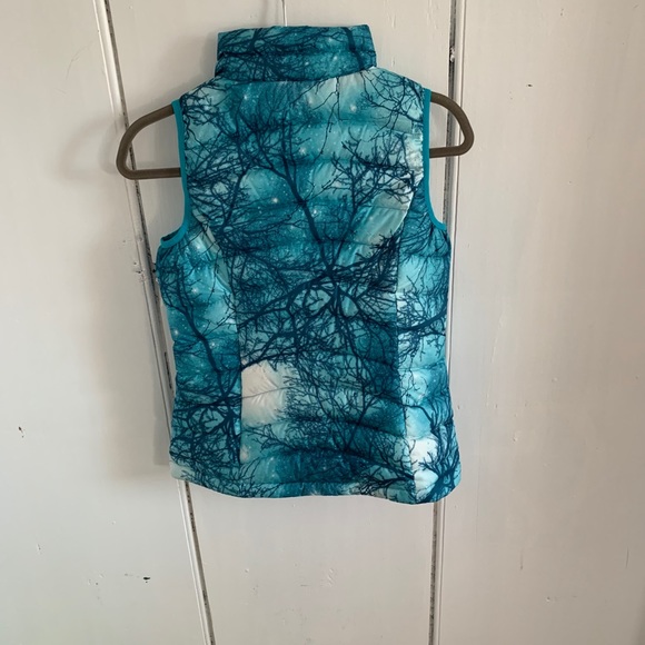 Vest - Picture 2 of 2